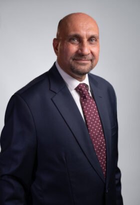 Amir Dhia - headshot